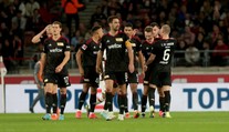 Union vydřel vítězství ve Stuttgartu a stále je v čele Bundesligy