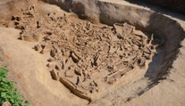 Děsivý nález na Slovensku: Archeologové objevili masový hrob plný bezhlavých těl