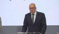 Násilí ve školách se musí předcházet, shodují se politici. Bek chce víc peněz