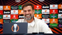 Téměř hotovo! Jürgen Klopp se naplno vrací k trénování a opouští Red Bull