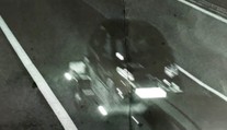 Dostal pokutu za jízdu bez dálniční známky. Auto přitom vezl na vozíku