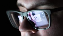 Muž neunesl rozchod. Na internetu pak falešně nabízel expřítelkyni na sex