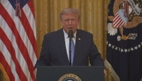 Technik v Bílém domě sázel na to, co Trump řekne. Vydělal miliony a vyhodili ho
