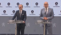 Vláda řešila peníze ve školství i drony nad Polskem. Otevřete oči, vyzval Fiala