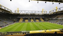 Prázdné tribuny na šlágr kola? Dortmund stahuje vstupenky z prodeje