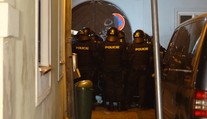 Policejní razie utnula v centru Prahy tajně otevřený klub se stovkou hostů