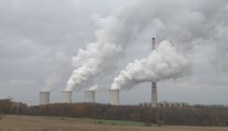 Popel z elektrárny dusí lidi v obci na Pardubicku. Někteří mají strach o život