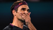 Federer utekl z lopaty! Domácímu hrdinovi přitom stačilo uhrát dva míče