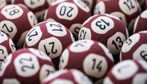 V loterii padl skoro miliardový jackpot. Po výherci se pátrá