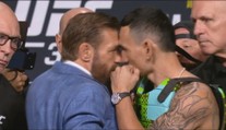 McGregor je zase v ráži. Soupeře při staredownu okradl a odmítl sportovní gesto
