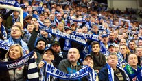 Fanoušci se bouří proti vládě! Pusťte všechny na hokej, hlásali v Brně