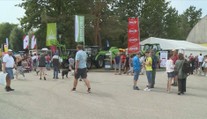 Začíná Země živitelka. Návštěvníci uvidí i nejvýkonnější kombajn světa