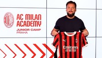 Na týden hráčem Rossoneri. Slavná značka míří do Česka, patronem je Jankulovski