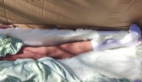 Myslel si, že v lese našel ženské tělo bez hlavy. Obsah krabice policisty překvapil