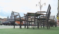Na předzahrádkách se stále srocují lidé, radnice proto vypoví smlouvy