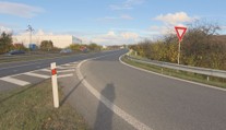 Experti varují před nebezpečnými úseky dálnic. Nájezdy nesplňují současné normy