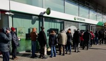Klienti Sberbank se dočkali. Takto se dostanou ke svým penězům