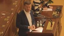 Konec řečnění. Koalice chce zkrátit projevy poslanců, opozice se bouří