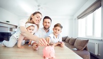 Jak Češi spoří? Peníze odkládají zodpovědně, ale nevýhodně
