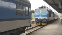 Strojvedoucí projel u Jihlavy na červenou. Případem se zabývá Drážní inspekce