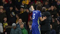 V Premier League zkolaboval fanoušek, Alonso mu nejspíše zachránil život