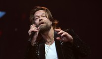 Richard Krajčo ohlásil kvůli problémům pauzu. Odmlčí se v divadle i s kapelou