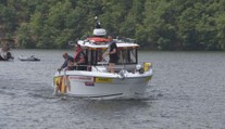 Horké dny lákají k vodě. Tam už ale číhá nebezpečí, varují policisté