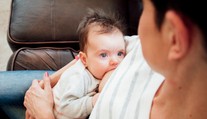 Vakcína chrání i děti těhotných a kojících žen, zjistila studie
