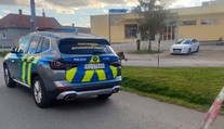 Děsivý pokus o vraždu na Slovensku. Ženu na ulici pořezal útočník na krku