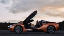 BMW představilo očekávaný model i8 Roadster!