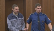 Kramný v slzách: U soudu zazněl jeho hovor krátce po nálezu těl jeho rodiny