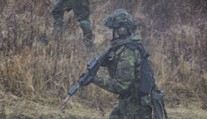 Vláda schválila novou koncepci armády. Peníze půjdou do vojáků i techniky