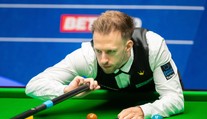 Debutant Gilbert zaskočil Murphyho, druhým semifinalistou je Trump
