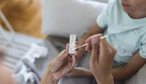 V Česku je nová varianta covidu. Laboratoře potvrdily dva případy