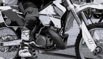 Slavný motokrosař zemřel při tréninku, zkoušel náročný trik. Loučil se i Podmol
