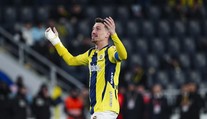 Turecké úřady zatýkají fotbalisty. Kapitán Fenerbahce měl sázet na vlastní zápasy
