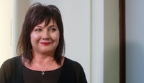 Schillerová chce zvednout platy ve veřejné sféře o víc, než bylo v plánu