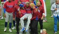 Senzační výhra a pak slzy. Portoriku se při oslavách zranila největší hvězda