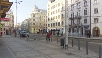Už rok mají česká města zavádět sdílené zóny. Zatím je jen v Brně, lidé ji chválí