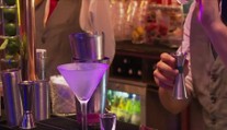Alkohol způsobuje až sedm druhů rakoviny, zjistili vědci. Výzkum využijí i v léčbě