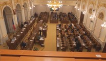 Sněmovna jedná o novele řádu. Chce zkrátit dobu řečnění poslanců
