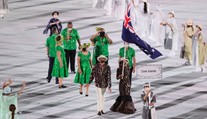 Bizarní olympijský příběh, výprava z Tokia stále cestuje domů, teď musí do izolace