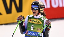 První závod sezóny vyhrála Brignoneová, Shiffrinová v Söldenu selhala