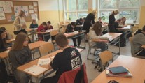 Děti v chudších oblastech se učí hůře. Trend ale mohou zvrátit schopní učitelé