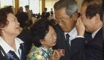 Korejské rodiny se shledají po 70 letech! Bojí se, že se nepoznají