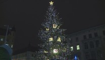 Města chystají adventní trhy, na řadě míst se dnes rozsvítí stromy
