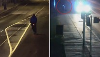 Opilý cyklista kličkoval po silnici, po pádu se ukryl v příkopu