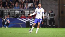 Francouzi toho nemají dost. Během Eura si dali přátelák s místními juniory