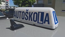 Slovensko mění pravidla pro řidičáky. Mělo by se přidat i Česko? Ptejte se odborníka