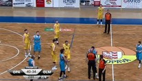 Basketbalový skandál! V Opavě napadl hráč rozhodčího! VIDEO